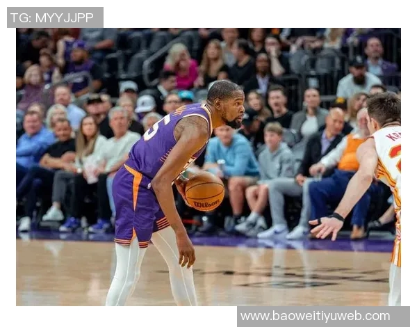 布克生涯出战684场比赛超越凯文约翰逊成太阳队历史第五 布克生涯出战684场比赛超越凯文约翰逊成太阳队历史第五