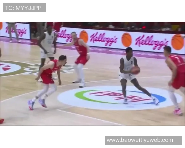 埃奇库姆高空起飞挑战米切罗虽未成功却成功造成犯规