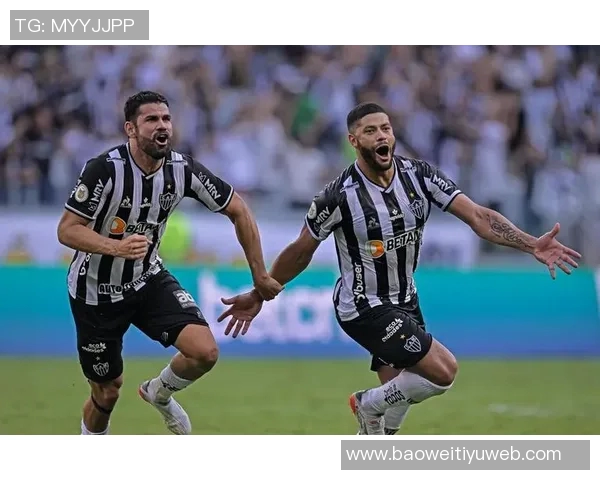 米内罗竞技庆祝胡尔克500球里程碑展现球队团结与荣耀